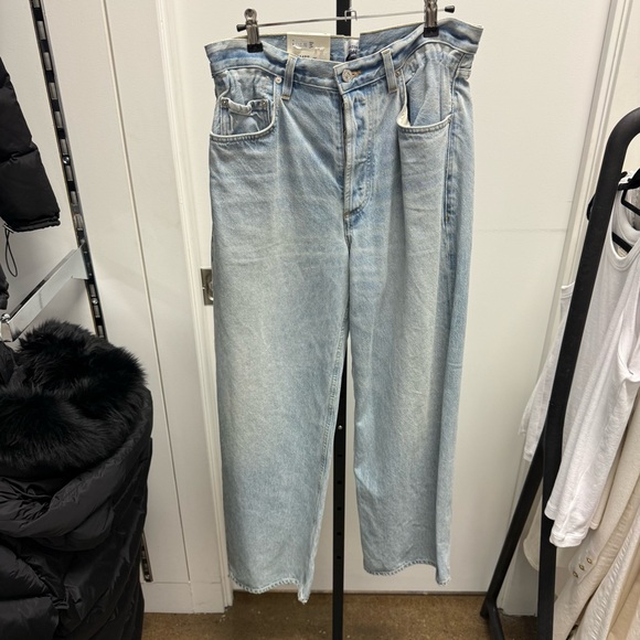 Citizens Of Humanity Denim - Citizens Of Humanity Gwendoline Scrunch Light Blue Straight Leg Jeans